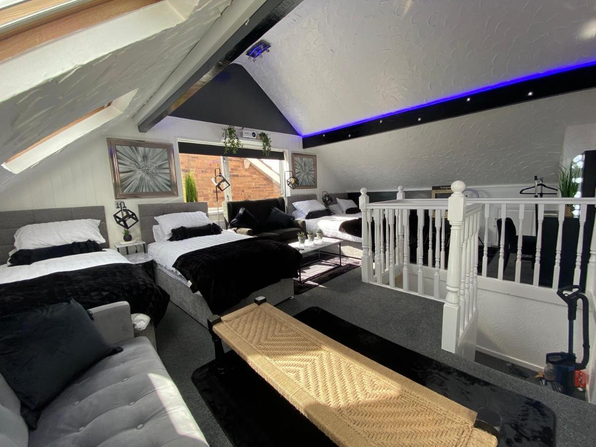 New…The Hottub House Blackpool Pleasure Beach Экстерьер фото