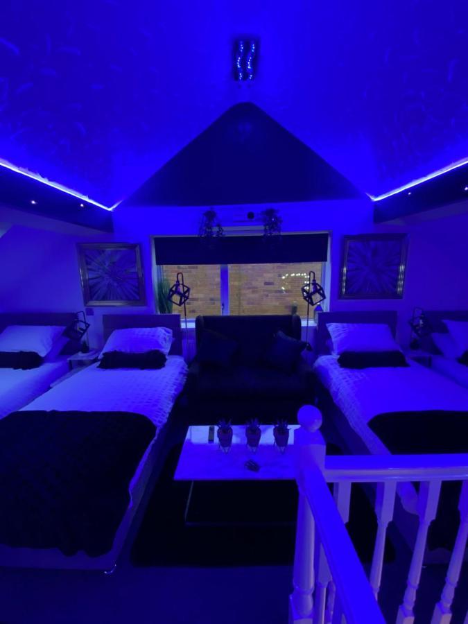 New…The Hottub House Blackpool Pleasure Beach Экстерьер фото