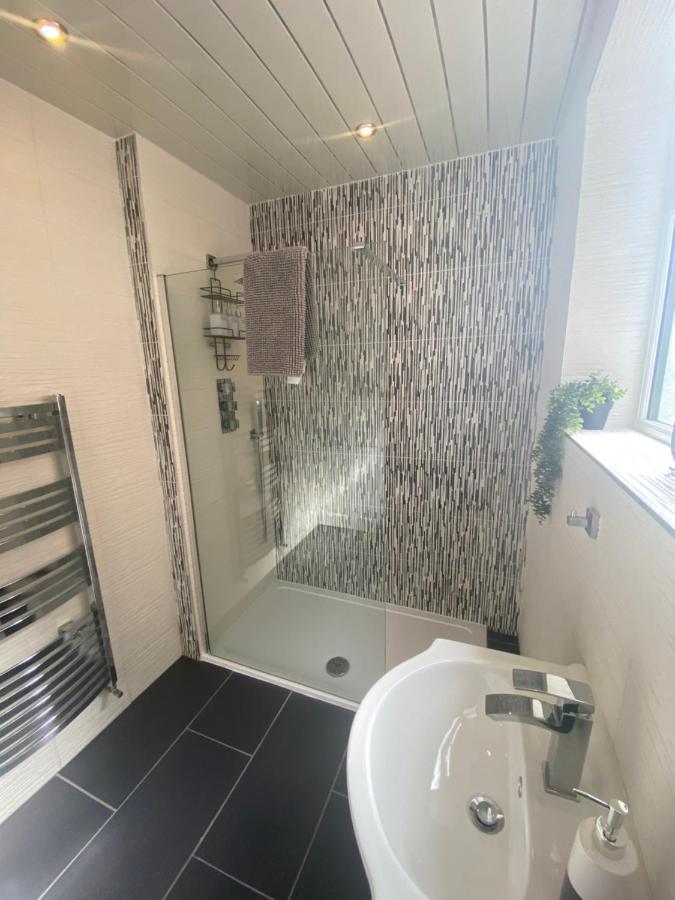 New…The Hottub House Blackpool Pleasure Beach Экстерьер фото