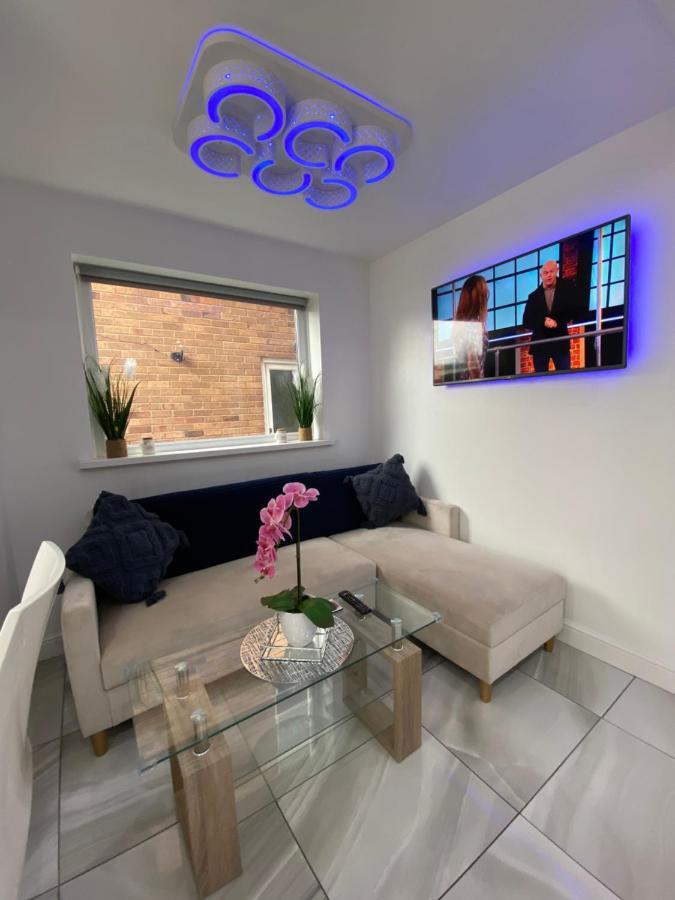 New…The Hottub House Blackpool Pleasure Beach Экстерьер фото