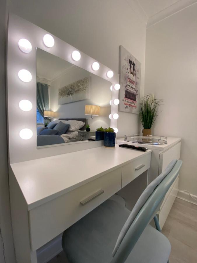 New…The Hottub House Blackpool Pleasure Beach Экстерьер фото